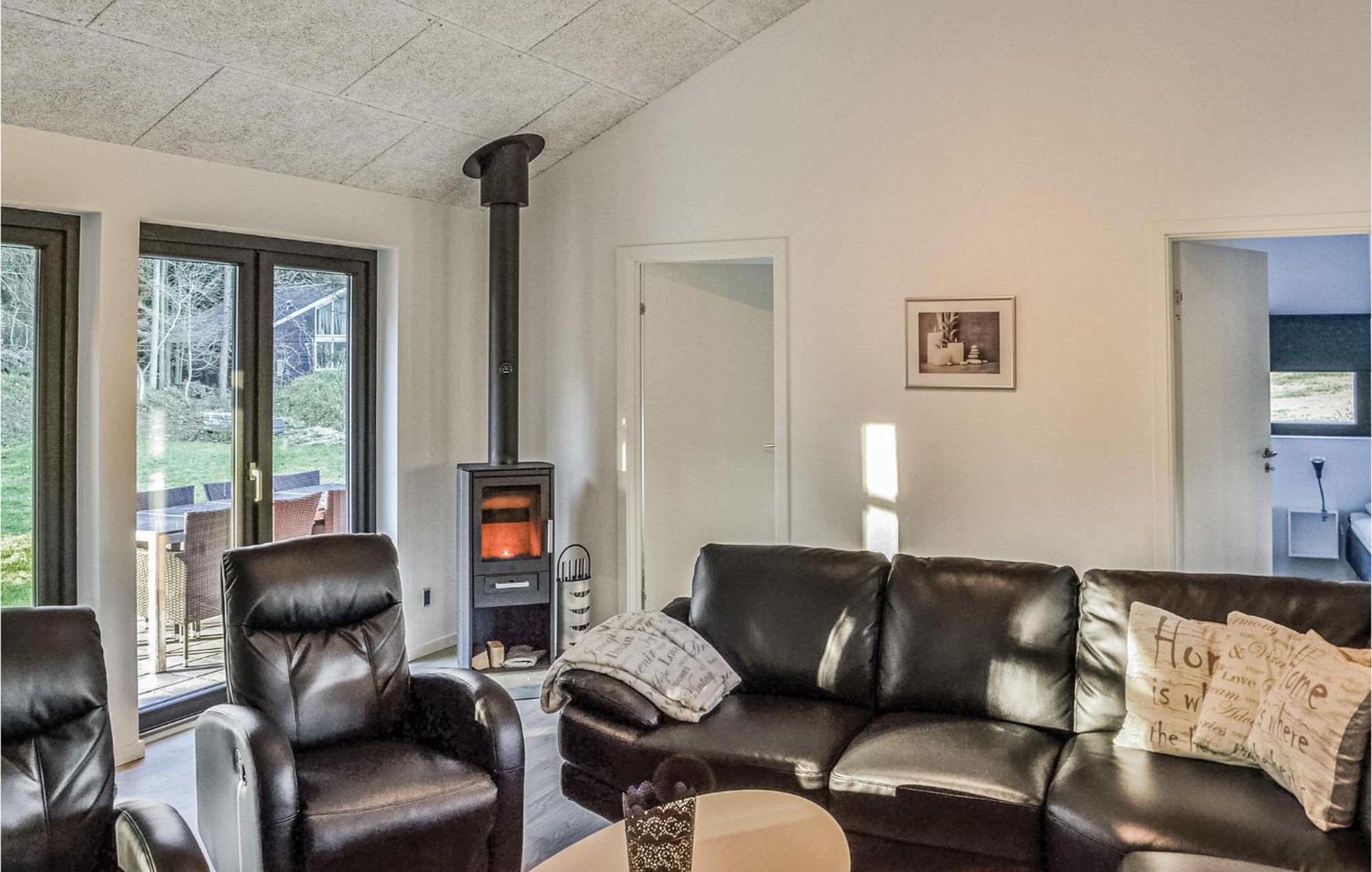 Amazing Home In Ebeltoft With Indoor Swimming Pool Exteriör bild